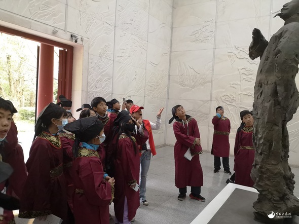 探秘青莲居士 (1)